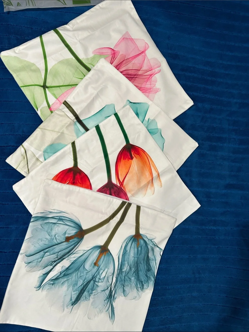 Decorative pillowcases, 4 pack